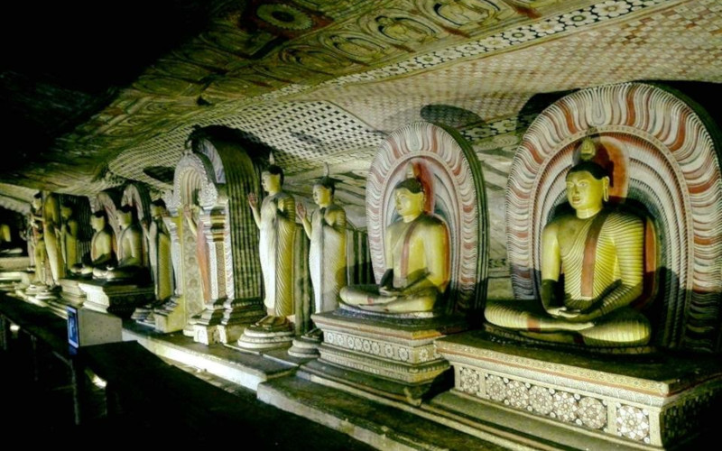 DAY 03 Sigiriya-Dambulla-kandy